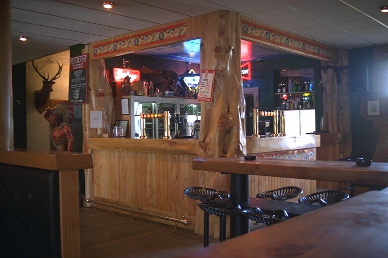 A Carterton bar