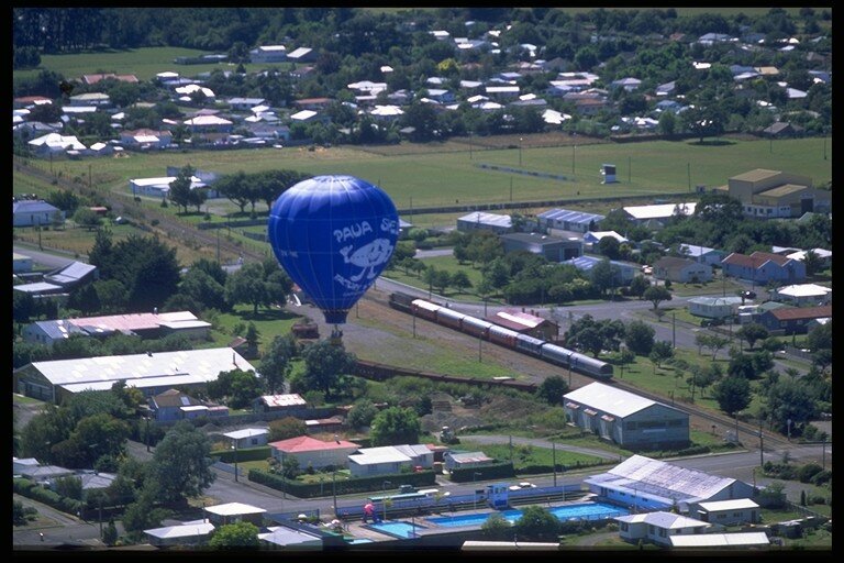 Ballooning over Carterton township